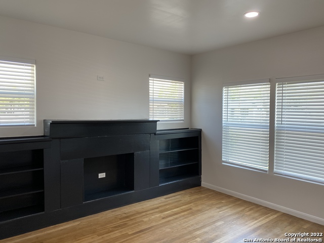 Image 9 of 30 For 202 Mccauley Blvd