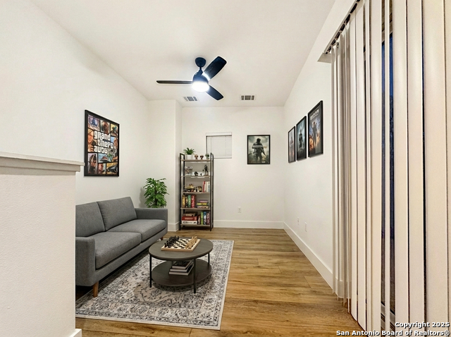 Image 17 of 22 For 721-723 Iowa 721 723