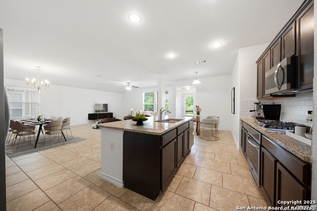 Image 12 of 30 For 14724 Costa Leon