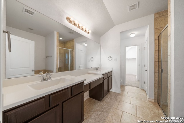 Image 20 of 30 For 14724 Costa Leon