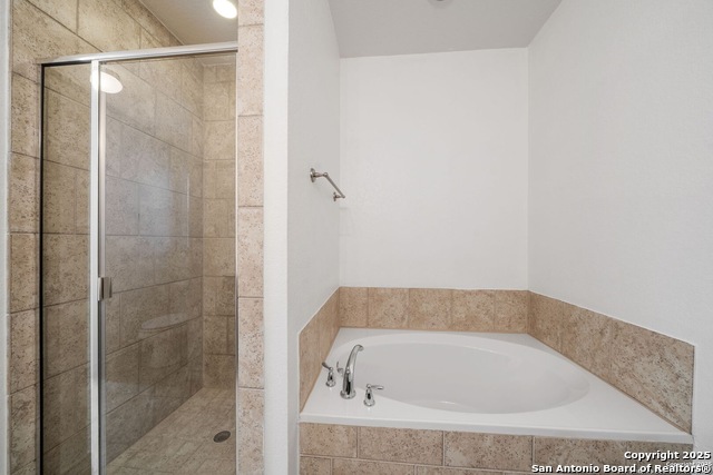 Image 21 of 30 For 14724 Costa Leon