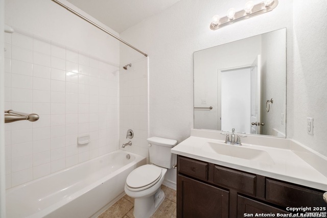 Image 23 of 30 For 14724 Costa Leon