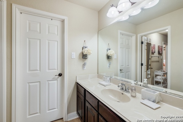 Image 16 of 21 For 18211 Branson