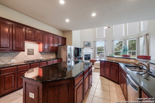 Image 4 of 21 For 18211 Branson