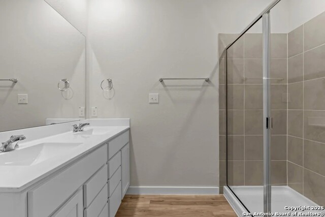 Listing photo id 9 for 1535 Elvin Smt