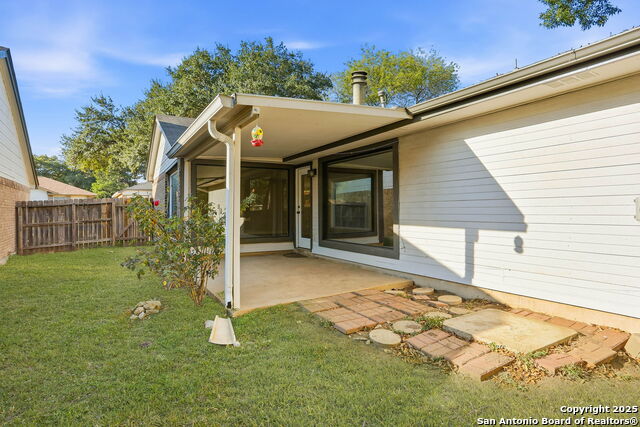 Image 22 of 33 For 6432 Forest Village