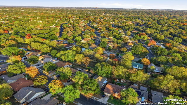 Image 30 of 33 For 6432 Forest Village