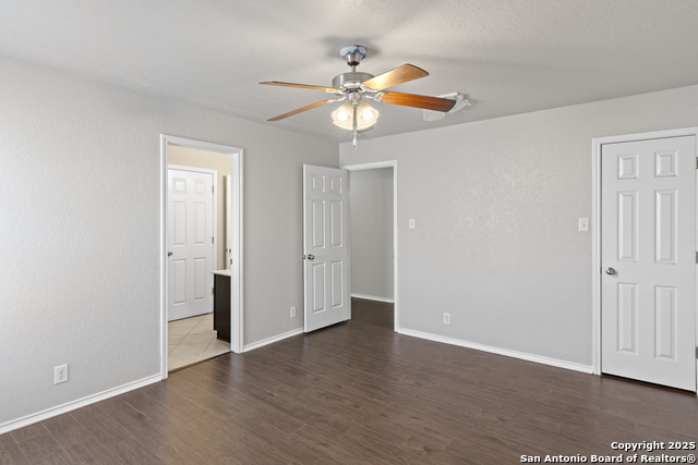 Image 33 of 40 For 4403 Harrisburg