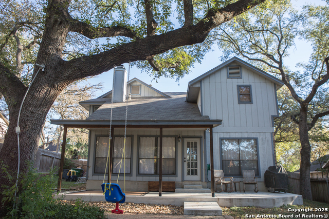 Image 34 of 38 For 15611 Knollhollow