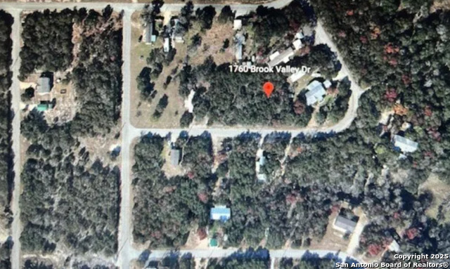 Listing photo id 0 for 1760 Brook Valley