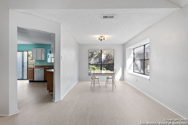 Image 5 of 20 For 7563 Tantivity