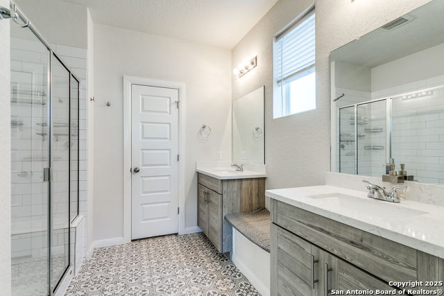 Image 14 of 35 For 15051 Summer Lynn Place