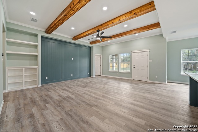 Image 12 of 35 For 402 Oak Drive