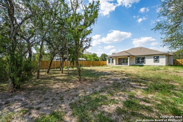 Image 34 of 35 For 402 Oak Drive