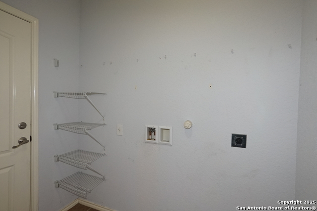 Image 24 of 26 For 8527 Pecan Cross