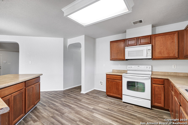 Image 11 of 28 For 10602 Butterfly Flt