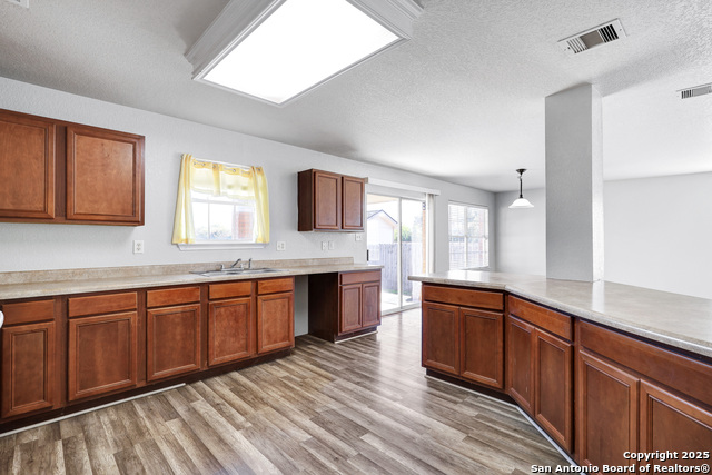 Image 12 of 28 For 10602 Butterfly Flt