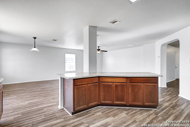 Image 13 of 28 For 10602 Butterfly Flt