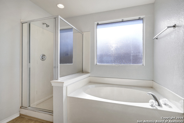 Image 21 of 28 For 10602 Butterfly Flt