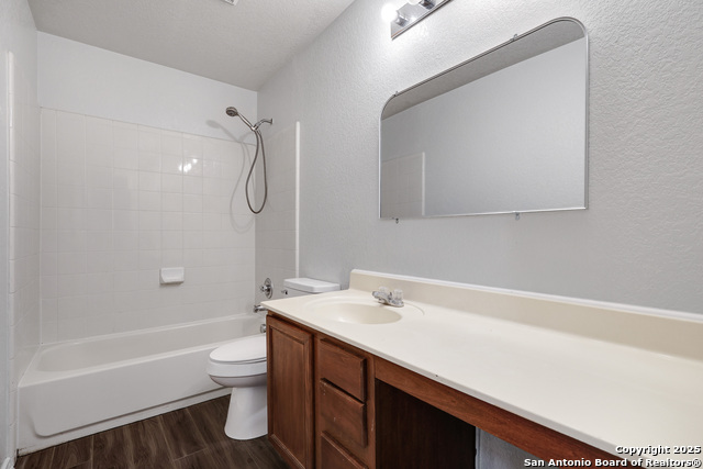 Image 25 of 28 For 10602 Butterfly Flt