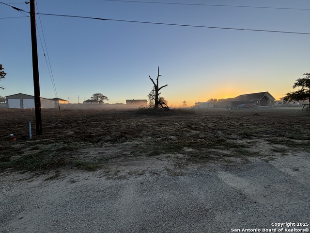 Image 17 of 23 For 410 Shady  