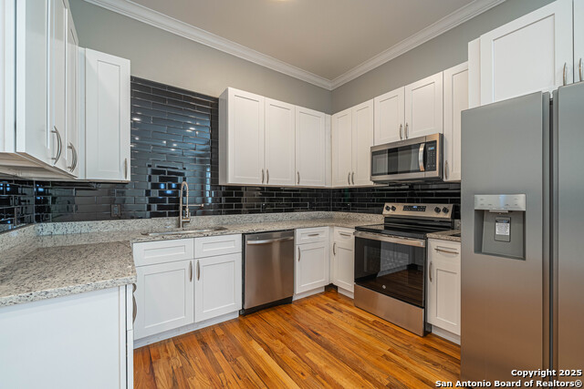 Image 11 of 48 For 118 Clark Ave