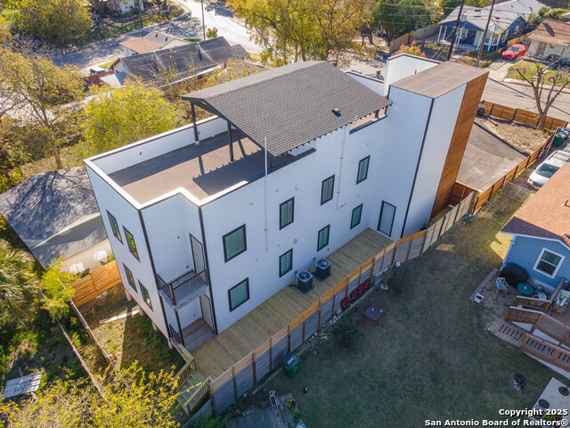 Image 6 of 48 For 118 Clark Ave