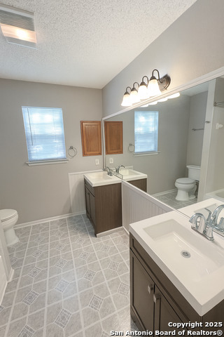 Image 11 of 17 For 13911 Hohmann Ct