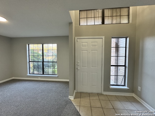 Image 5 of 49 For 11858 Amy Frances