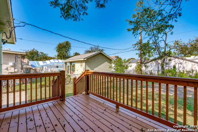 Image 24 of 30 For 227 Burke Ave