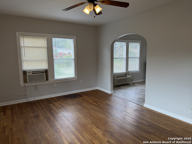 Image 2 of 10 For 319 Harding Pl  1