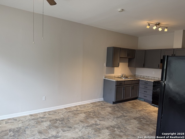 Image 4 of 10 For 319 Harding Pl  1