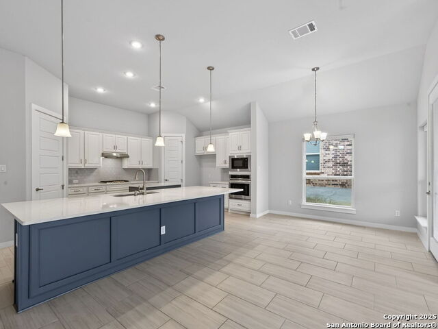 Image 10 of 33 For 119 Branson  