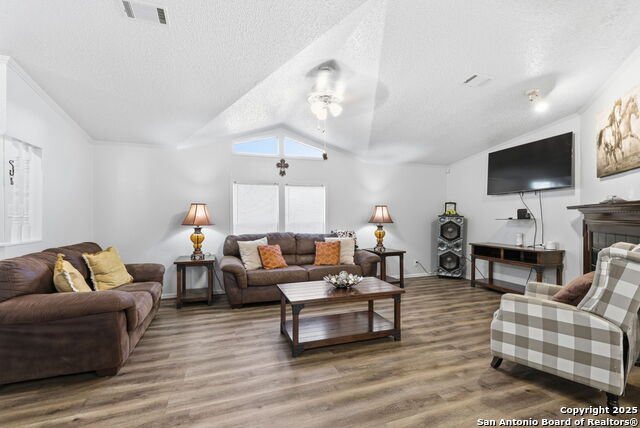 Image 27 of 61 For 247 Covey  