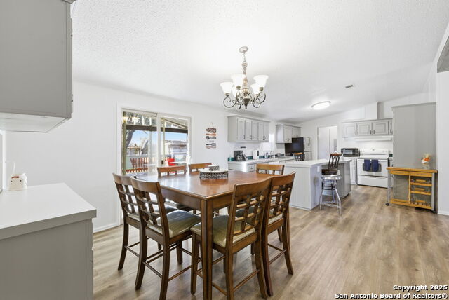 Image 34 of 61 For 247 Covey  