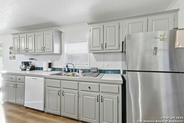 Image 41 of 61 For 247 Covey  