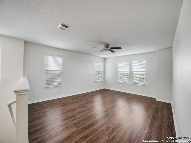 Image 19 of 37 For 1306 Hummingbird