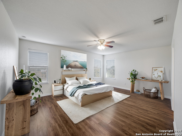 Image 22 of 37 For 1306 Hummingbird