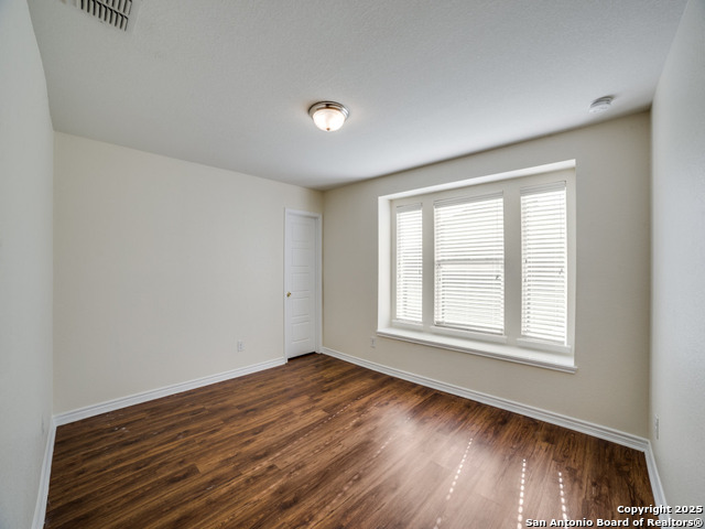 Image 26 of 37 For 1306 Hummingbird