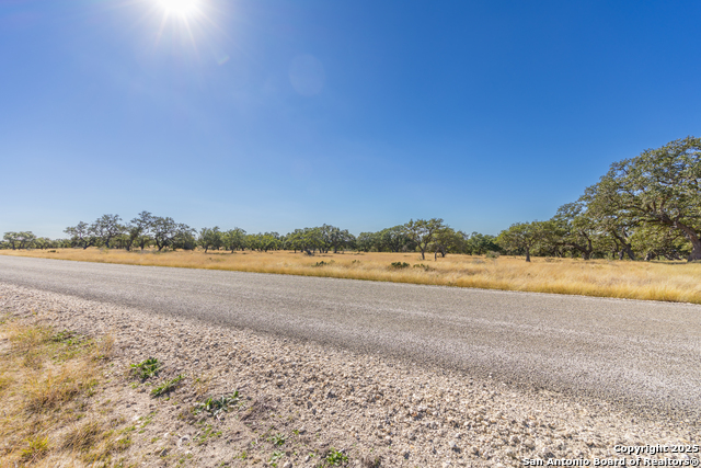 Image 21 of 25 For 000 Cattlemans Crossing Dr