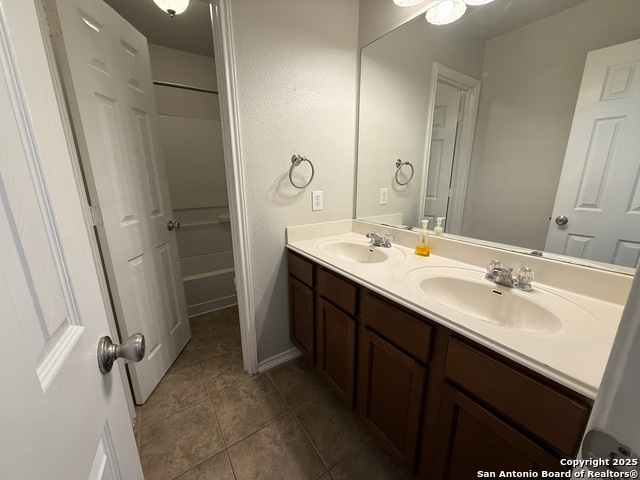 Image 21 of 25 For 122 Carmel