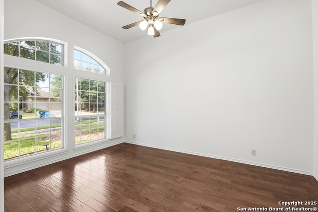 Listing photo id 16 for 3009 Prairie