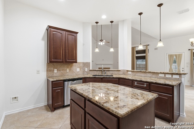 Listing photo id 22 for 3009 Prairie