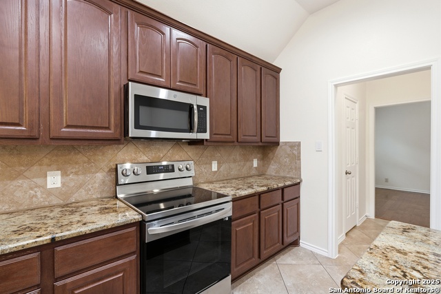 Listing photo id 25 for 3009 Prairie