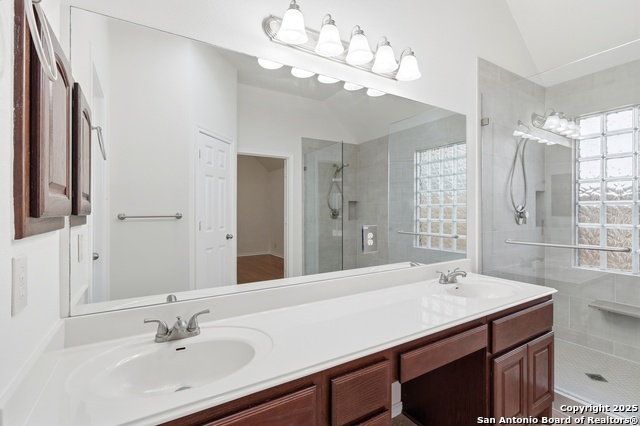 Listing photo id 33 for 3009 Prairie