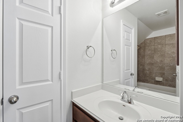 Listing photo id 35 for 3009 Prairie