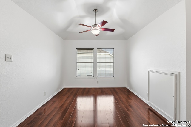 Listing photo id 38 for 3009 Prairie