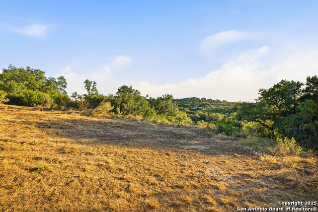 Image 27 of 51 For 18668 Bandera