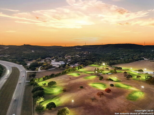 Image 48 of 51 For 18668 Bandera