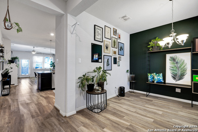 Image 3 of 28 For 5214 Seashore